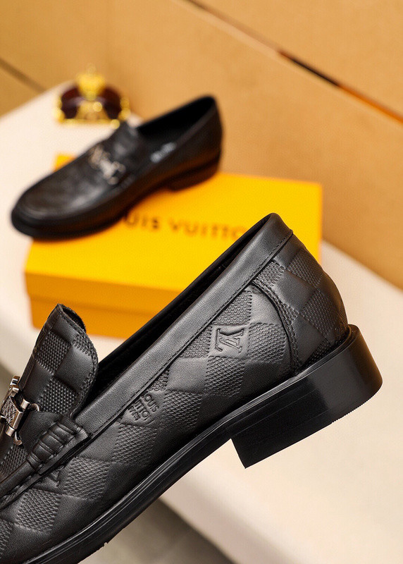 LV Men shoes 1：1 quality-4607