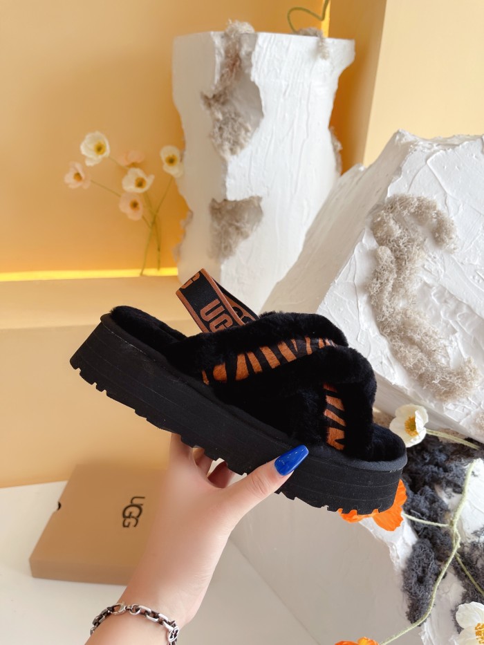 U women Sandals 1：1 Quality-004