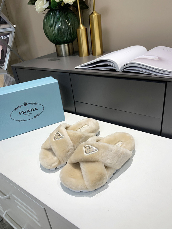 Prada women shoes 1：1 quality-385