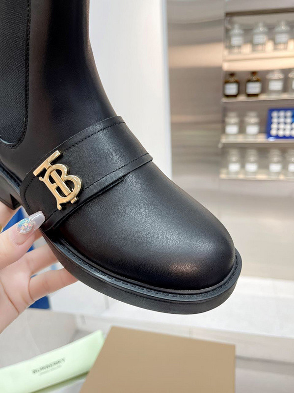 Burberry women shoes 1;1 quality-035