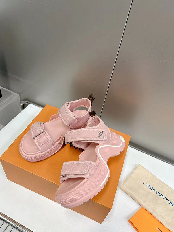LV women Sandals 1：1 Quality-675