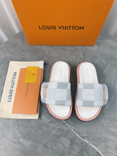 LV Sandals 1：1 Quality-684