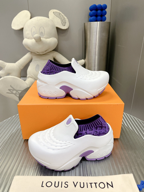 LV Women Shoes 1：1 Quality-929