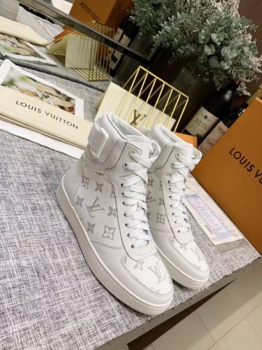 LV Women Shoes 1：1 Quality-427