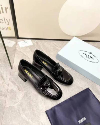 Prada women shoes 1：1 quality-323