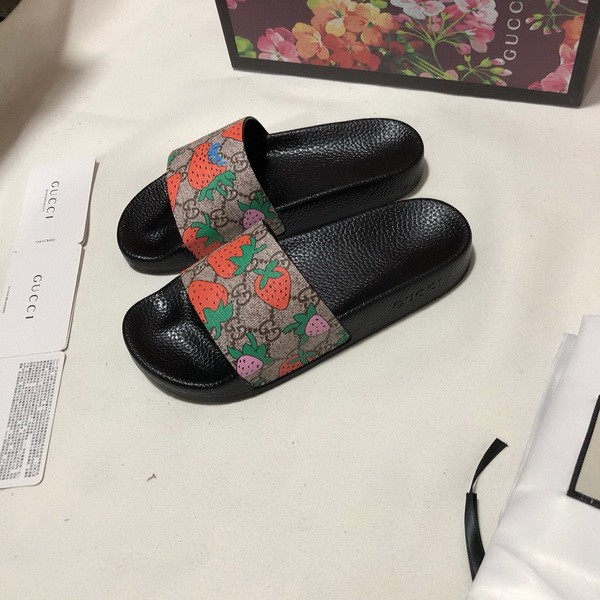 G women slippers AAA-121