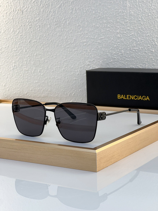 B Sunglasses AAAA-932