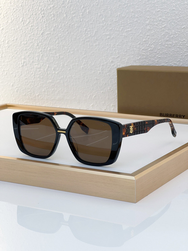 Burberry Sunglasses AAAA-2591