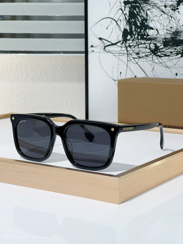 Burberry Sunglasses AAAA-2518