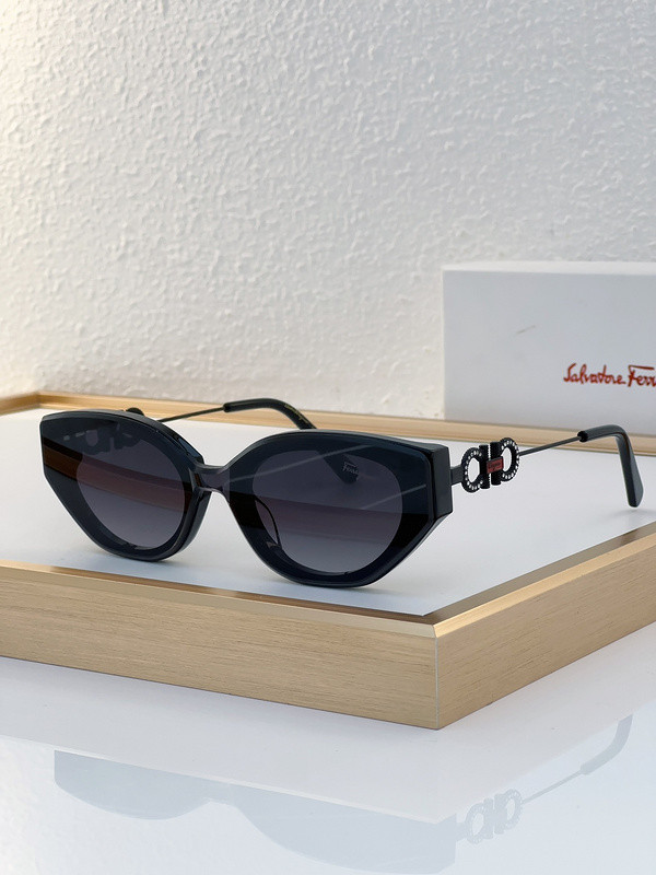 Ferragamo Sunglasses AAAA-808