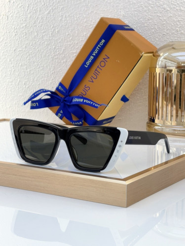 LV Sunglasses AAAA-4547