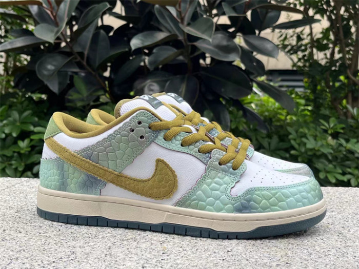 Authentic Nike SB Dunk Pro x Alexis Sablone