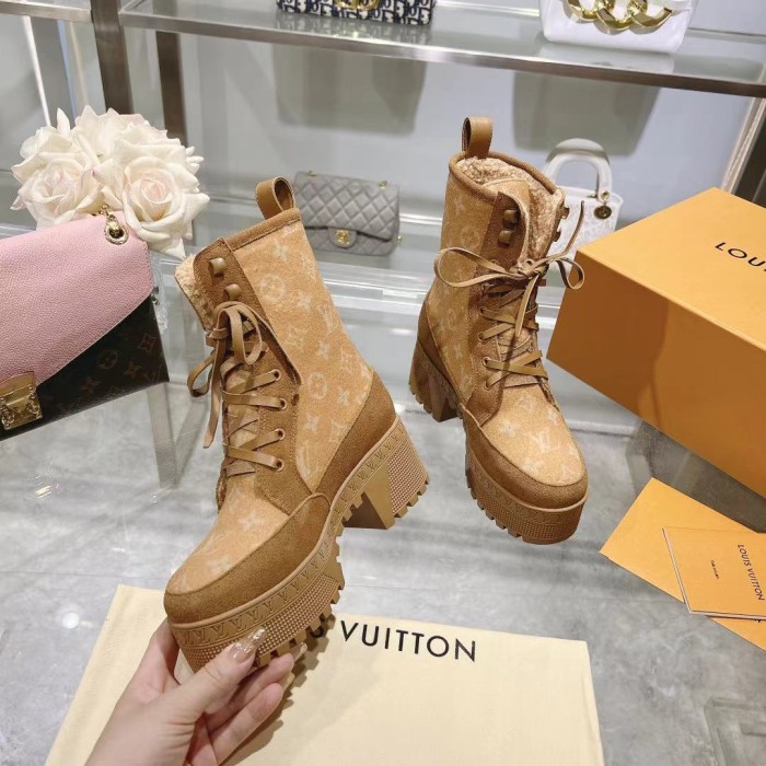 LV Women Shoes 1：1 Quality-1090