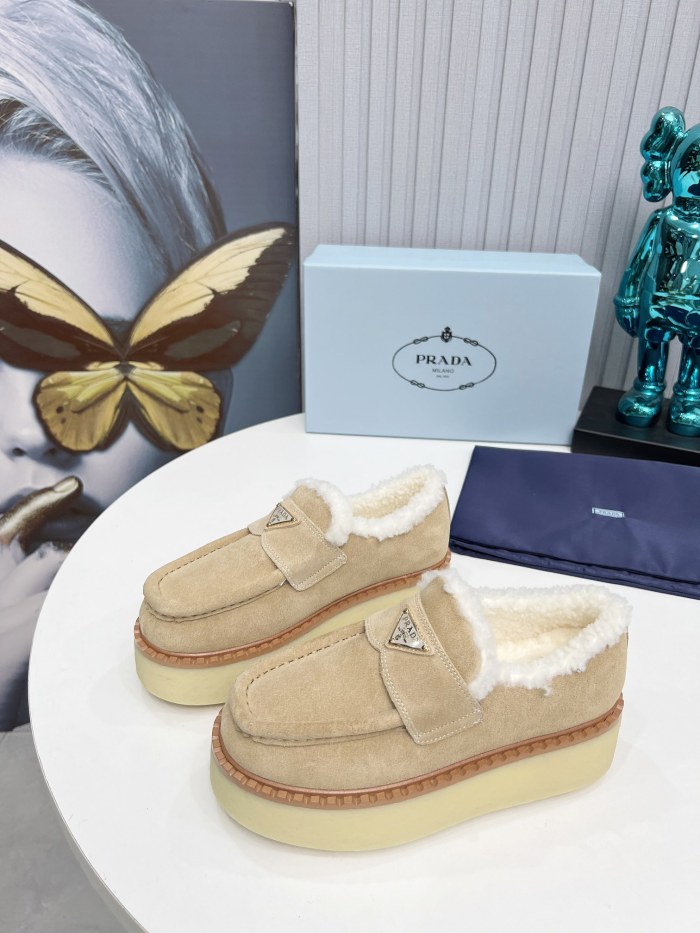 Prada women shoes 1：1 quality-587