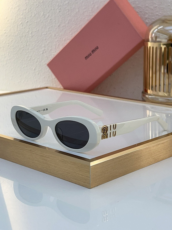 Miu Miu Sunglasses AAAA-1149