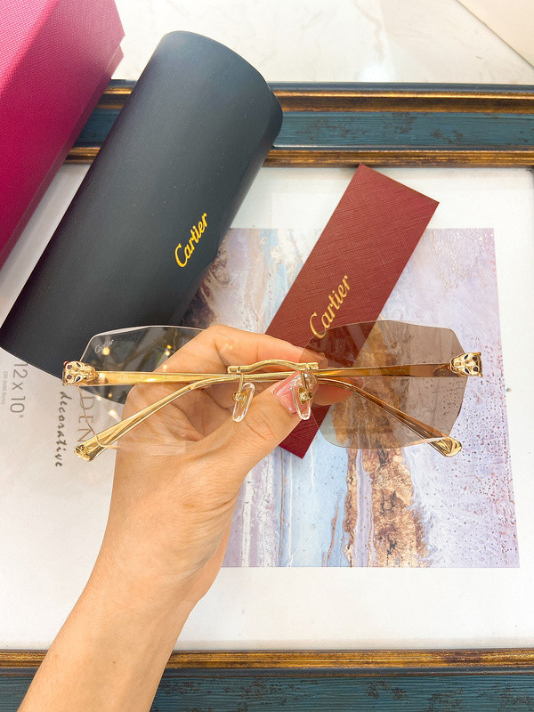 Cartier Sunglasses AAAA-7415