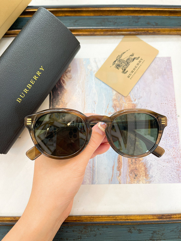 Burberry Sunglasses AAAA-2780