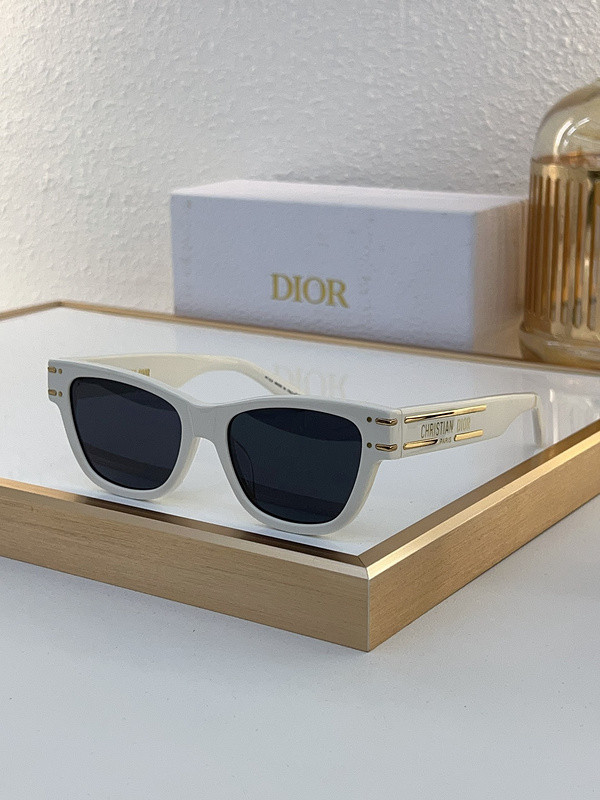 Dior Sunglasses AAAA-2979