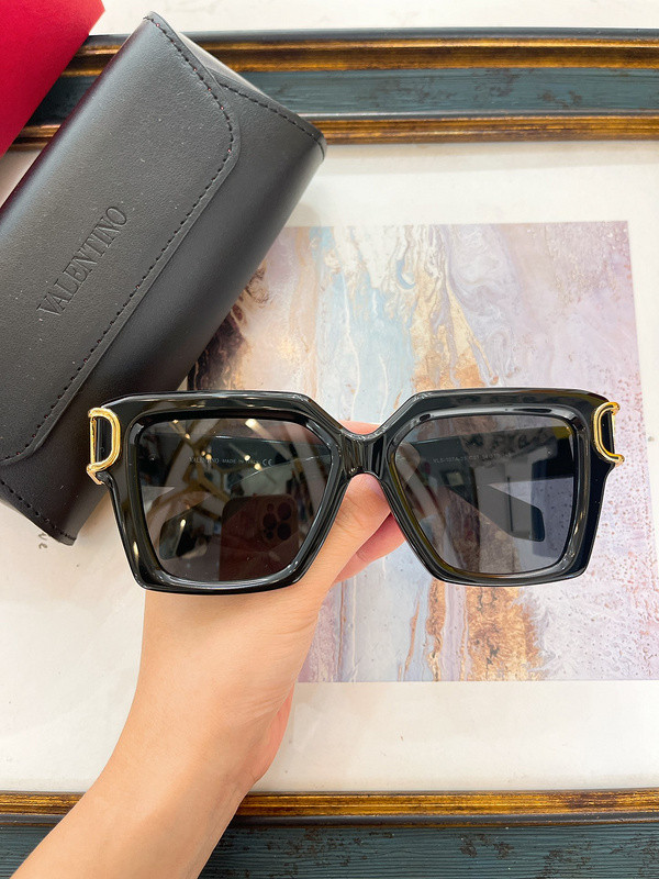 V Sunglasses AAAA-570