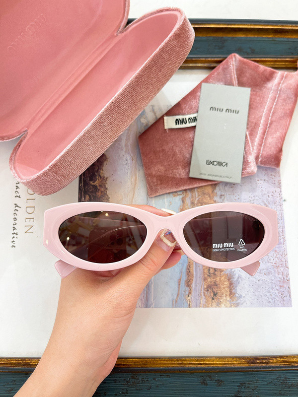 Miu Miu Sunglasses AAAA-1350