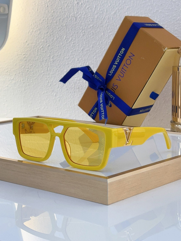 LV Sunglasses AAAA-5053