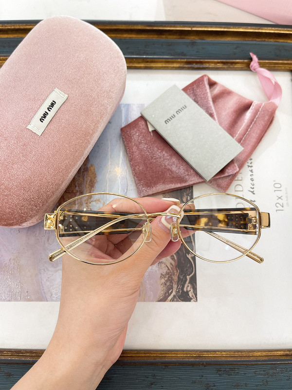 Miu Miu Sunglasses AAAA-1394