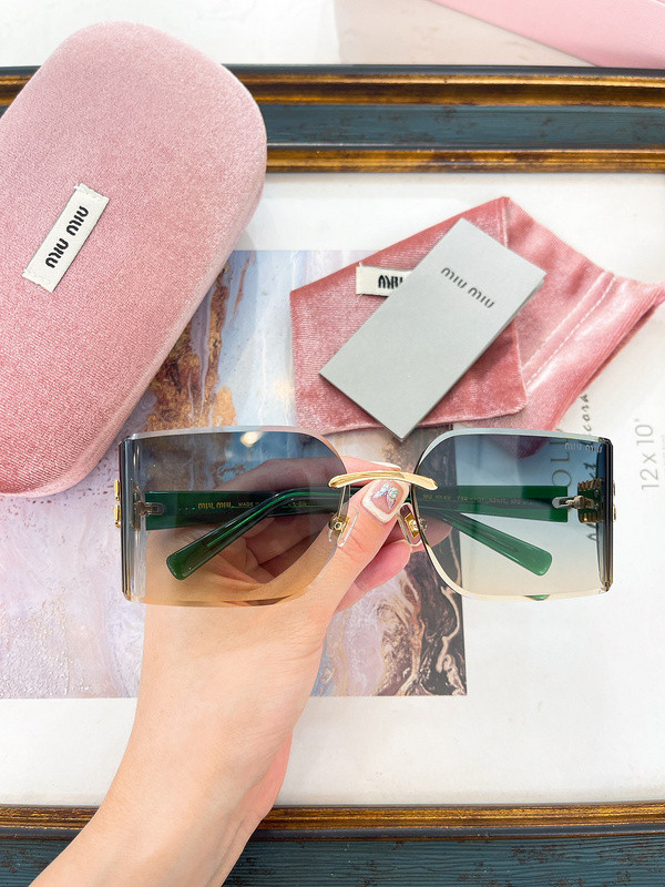 Miu Miu Sunglasses AAAA-1282