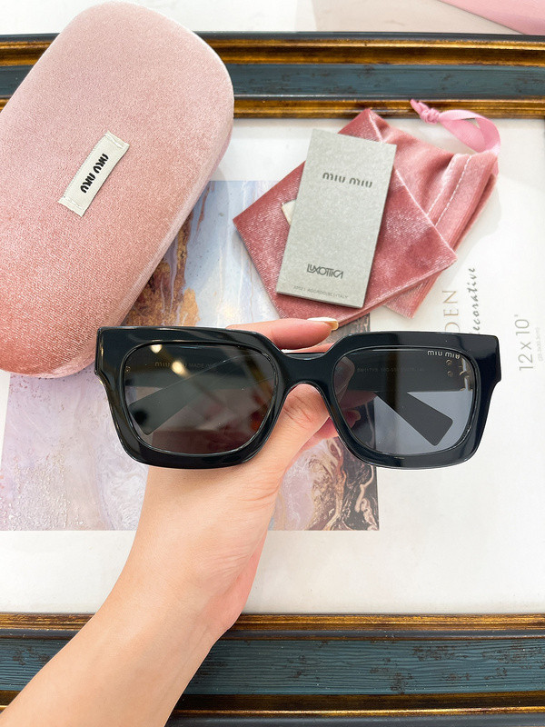 Miu Miu Sunglasses AAAA-1403