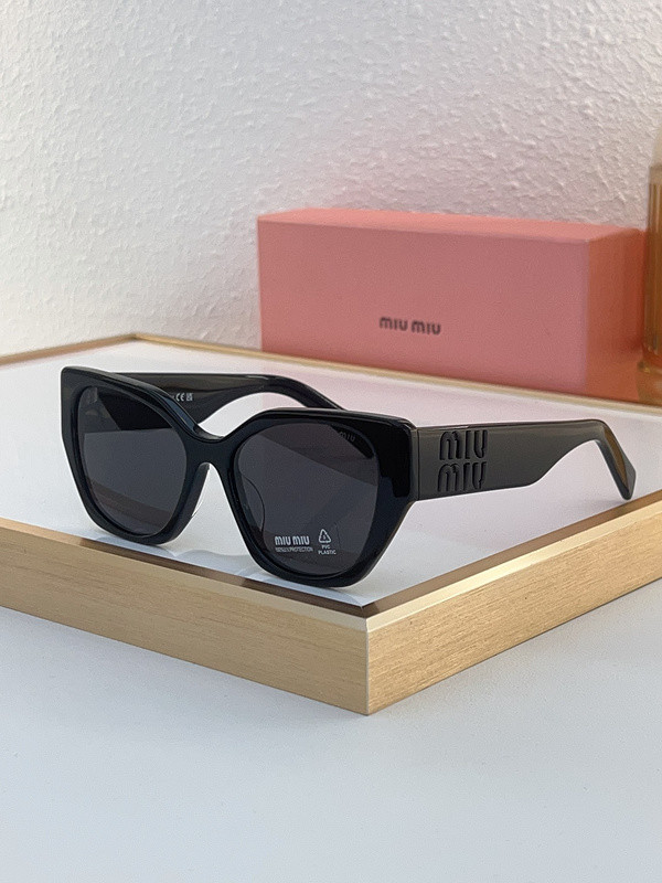 Miu Miu Sunglasses AAAA-1380