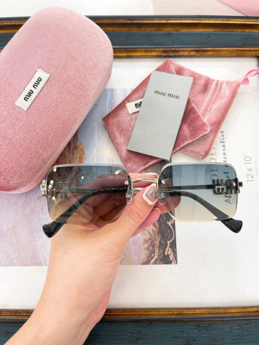 Miu Miu Sunglasses AAAA-1276