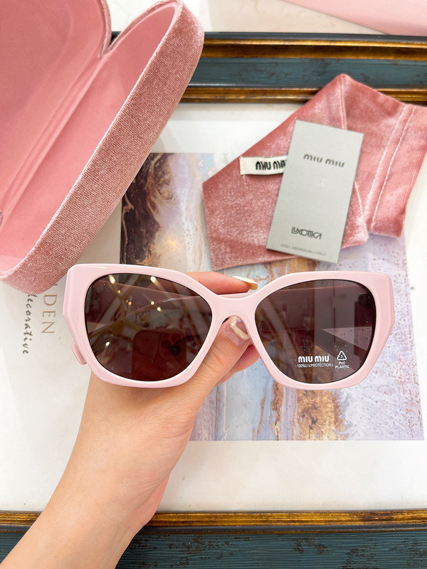 Miu Miu Sunglasses AAAA-1383
