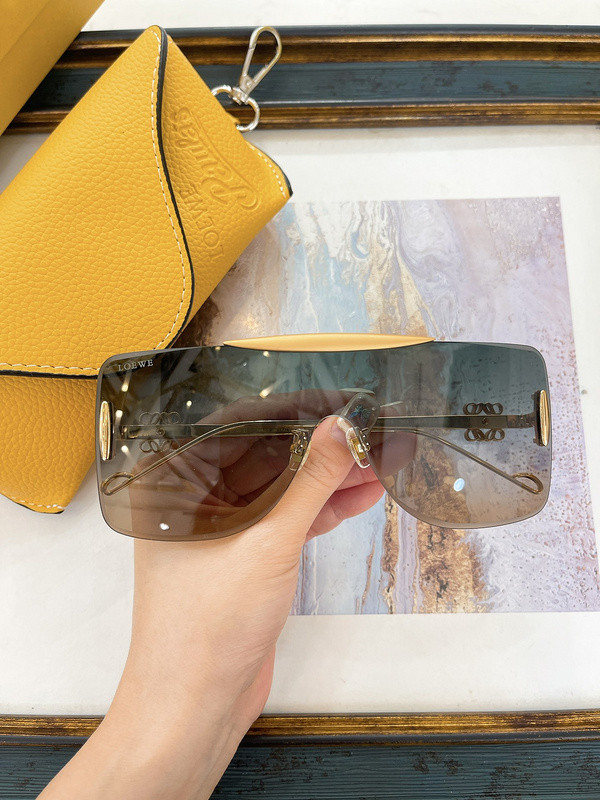 Loewe Sunglasses AAAA-473