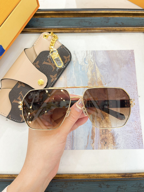 LV Sunglasses AAAA-5004