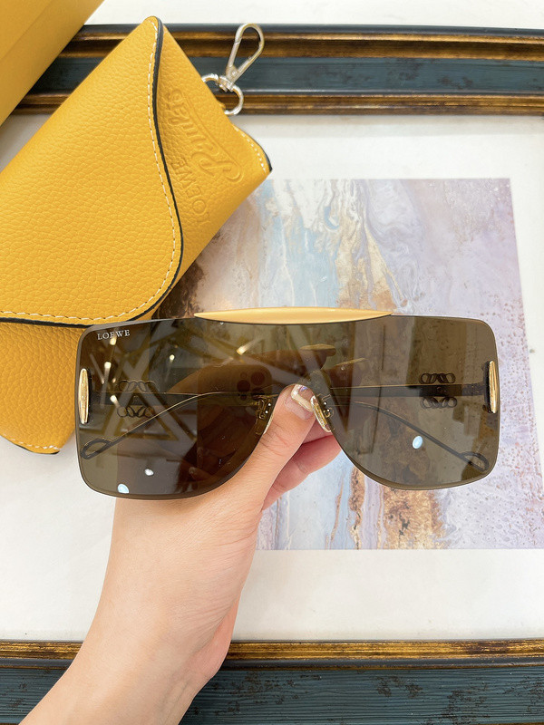 Loewe Sunglasses AAAA-469