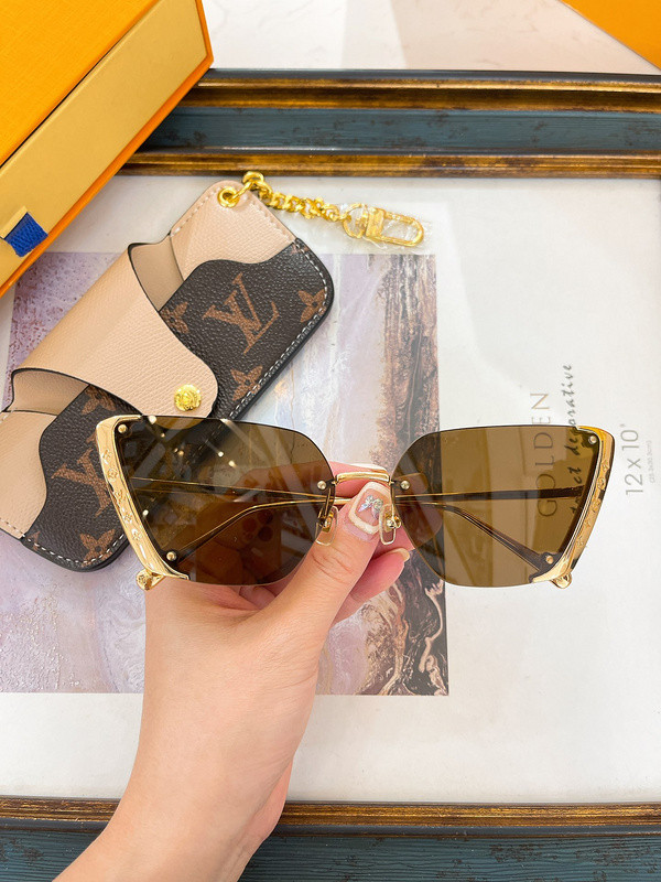 LV Sunglasses AAAA-4965