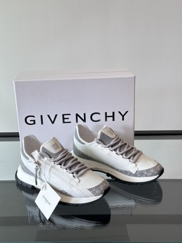 Super Max Givenchy Shoes-352
