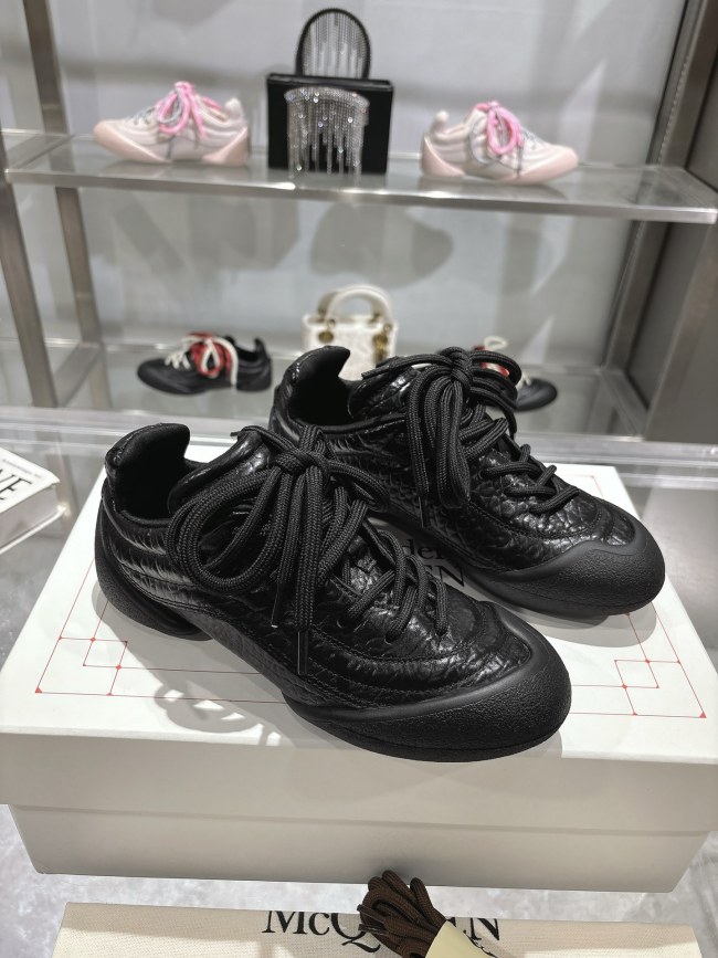 Alexander McQueen Women Shoes 1：1 quality-1060