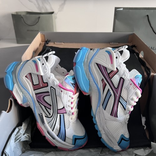 B 17FW Tripe-S High End Sneaker-591