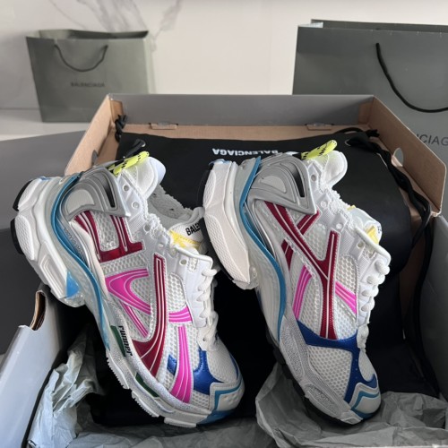 B 17FW Tripe-S High End Sneaker-582