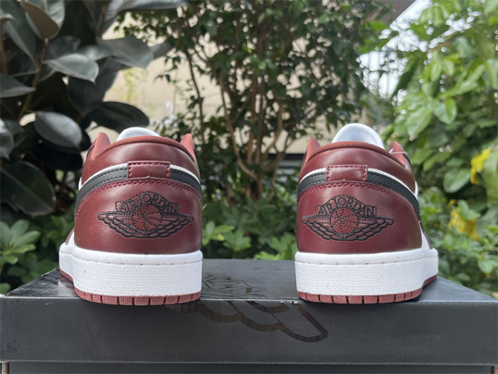 Authentic Air Jordan 1 Low SE “Dark Pony”
