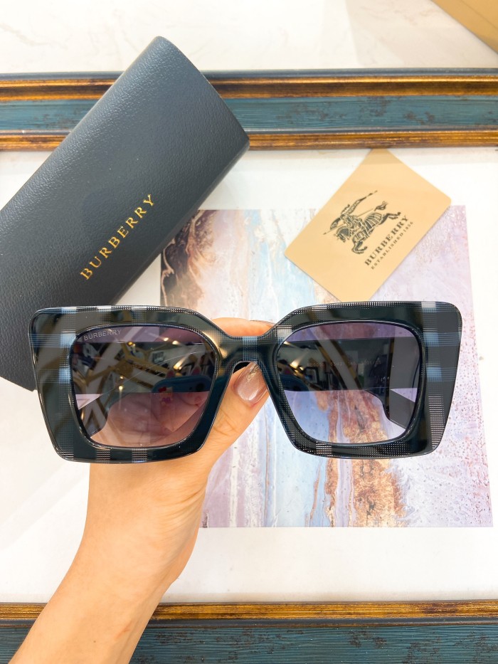 Burberry Sunglasses AAAA-2863