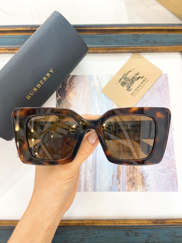 Burberry Sunglasses AAAA-2861