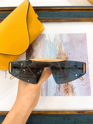 Loewe Sunglasses AAAA-532