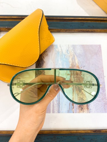 Loewe Sunglasses AAAA-578