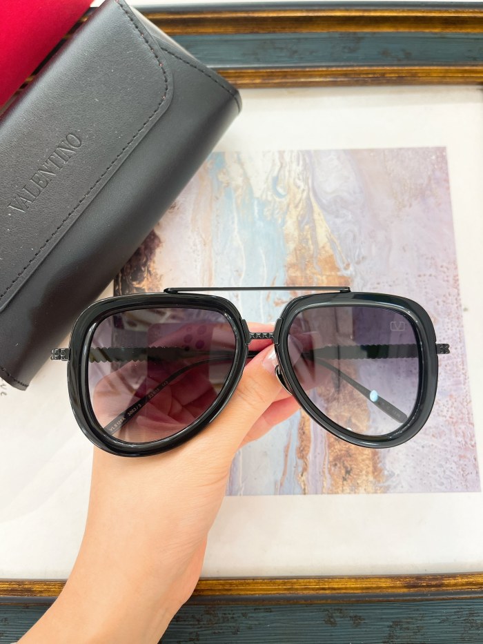 V Sunglasses AAAA-582