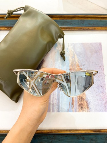 Loewe Sunglasses AAAA-566