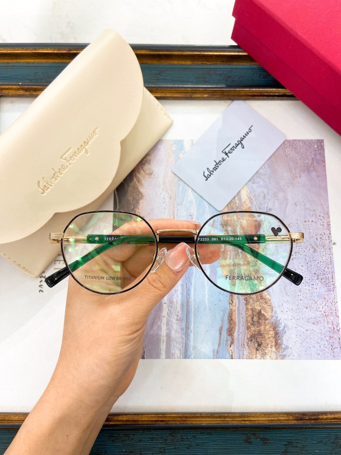 Ferragamo Sunglasses AAAA-927