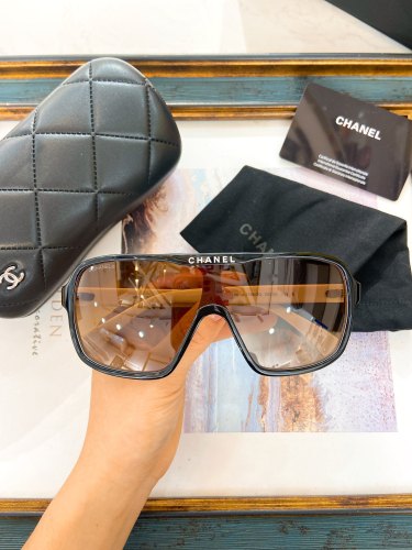 CHNL Sunglasses AAAA-4571