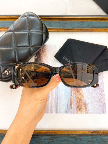 CHNL Sunglasses AAAA-4618