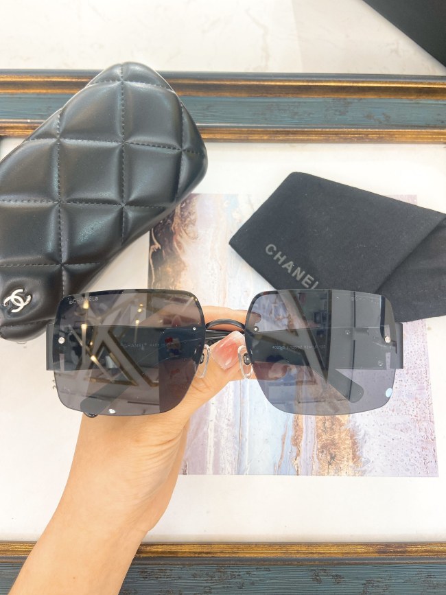 CHNL Sunglasses AAAA-4514